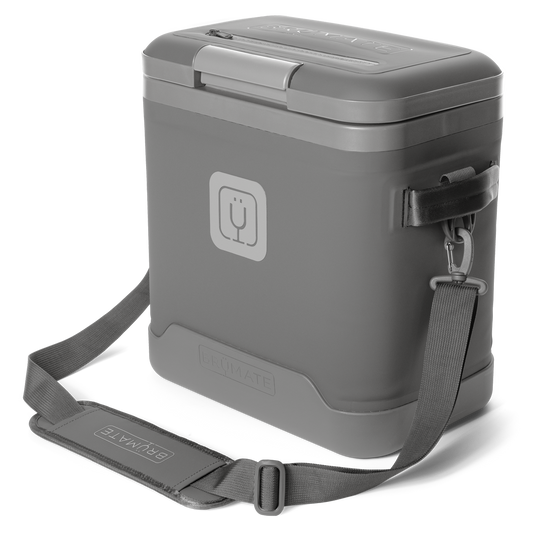 magpack-18-can-x9 magpack_18_graphite_front_strap.png